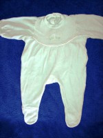 Pijama invierno Prenatal verde tacto aterciopelado; flores pechera